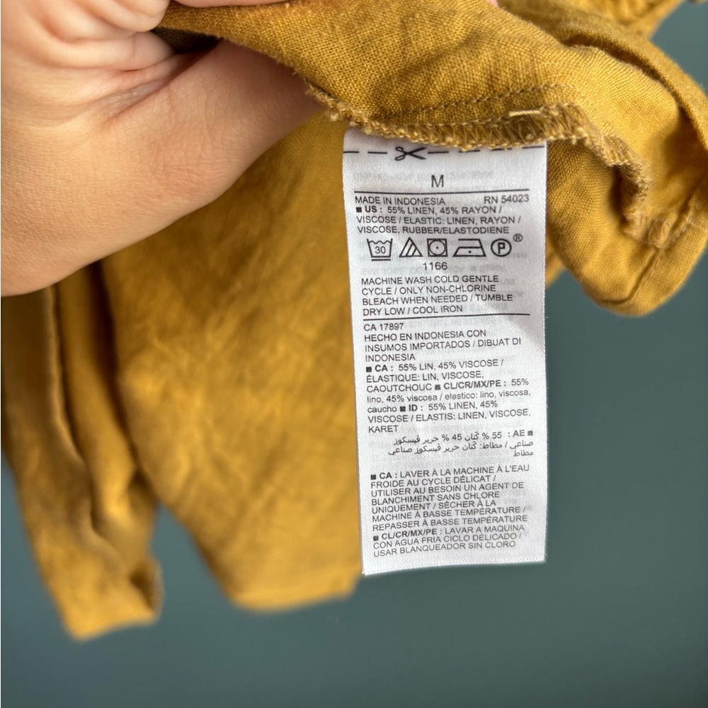 Old Navy Smocked Linen Blend Top - Picture 6 of 9